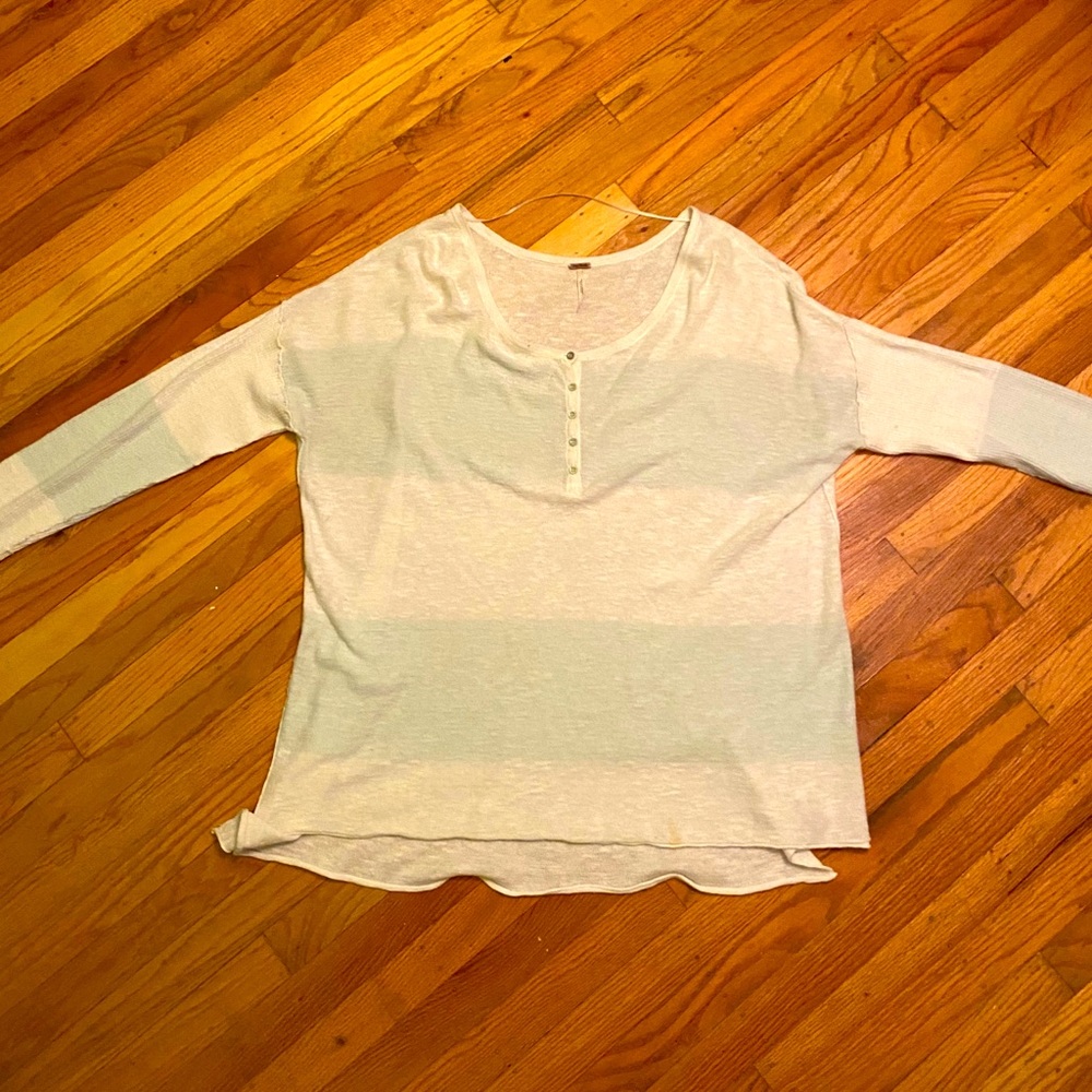 Free People long sleeve, scoop neck sweater.